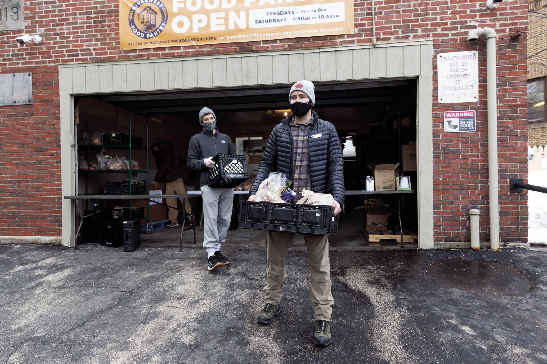2021.02.23_Dierbeck_FE_Hunger_Riverwest Food Pantry-Final_5.jpg